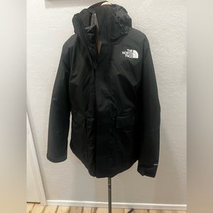 The North Face Black Snow Jacket Womens XL
Like new condition.